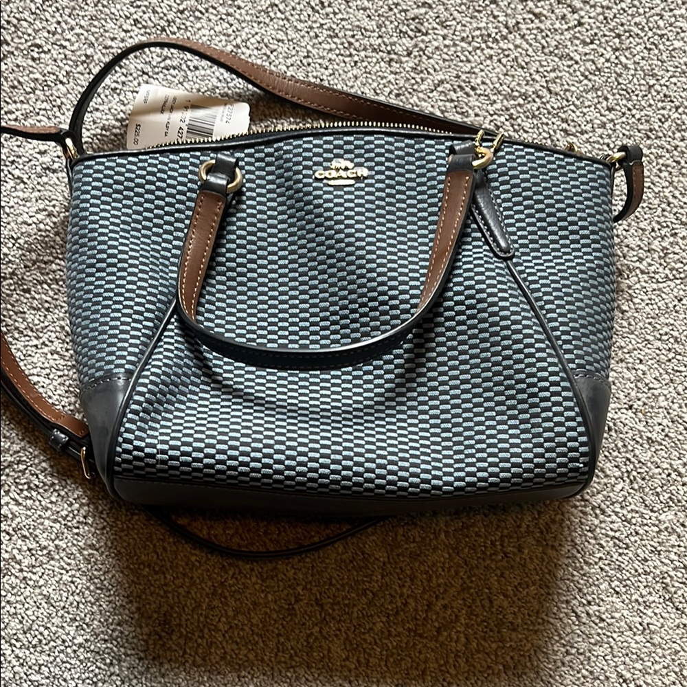 Coach Black and Gray Shoulder Bag with Sophisticated Design